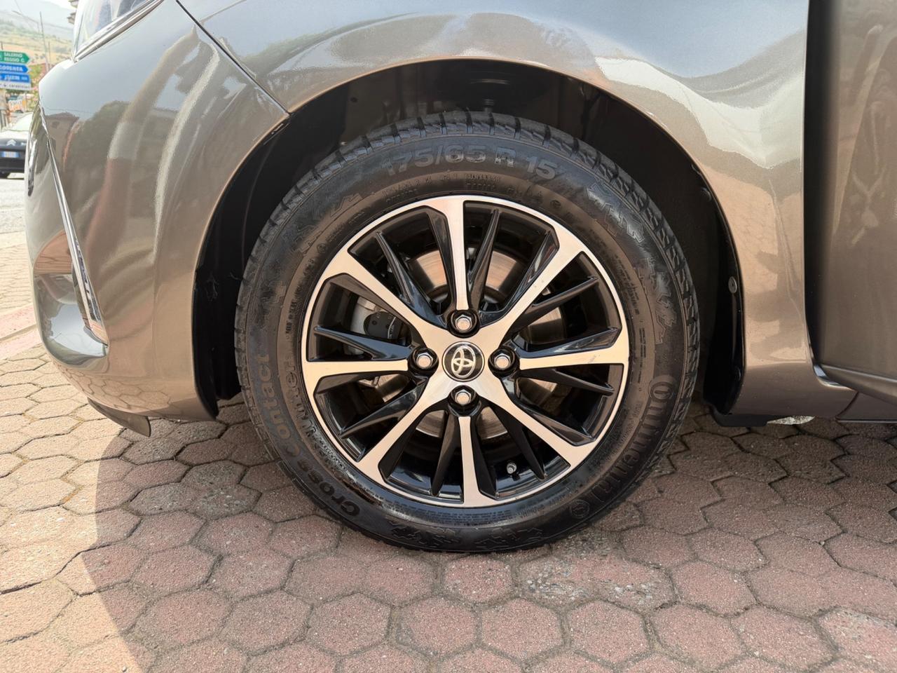 Toyota Yaris 1.5 Hybrid 5 porte Active