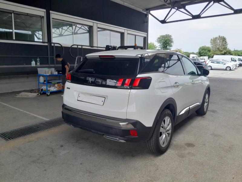 PEUGEOT 3008 BlueHDI 130 EAT8 S/S Business
