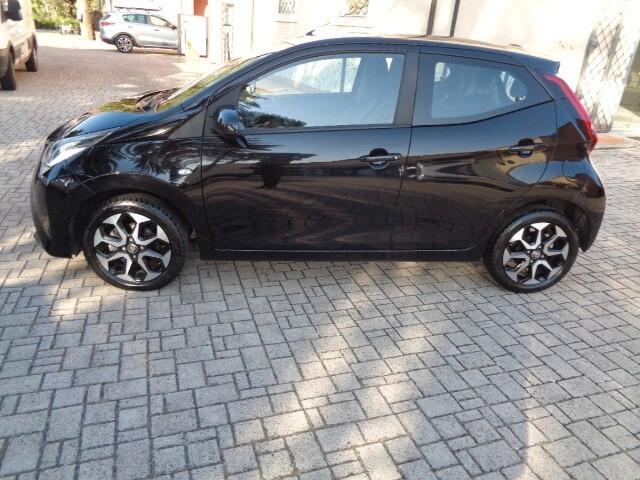 Toyota Aygo 1.0 VVT-i 72 CV 5 porte x-play