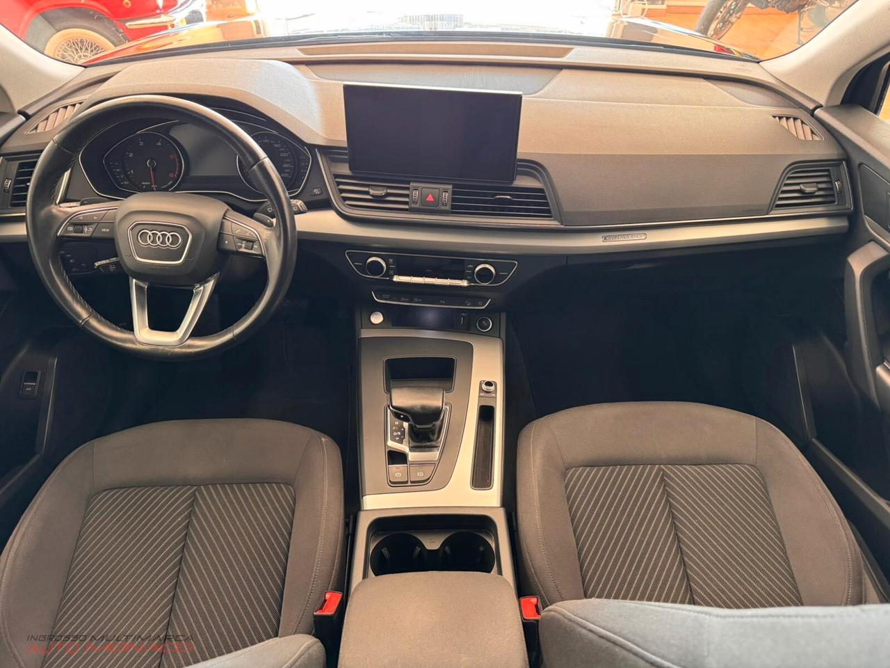 Audi Q5 2.0 TDI 204 CV S tronic Business 2022