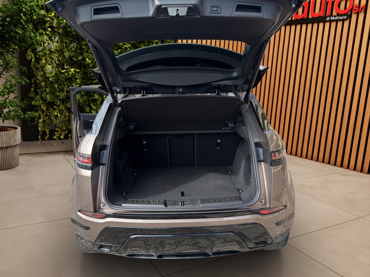 Land Rover Range Evoque 2.0D I4 180 CV AWD Auto R-Dynamic HSE