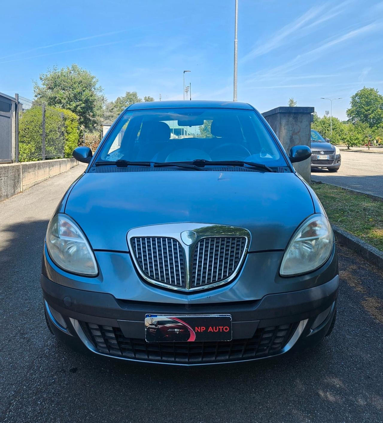 Lancia Ypsilon 1.2 NEOPATENTATI
