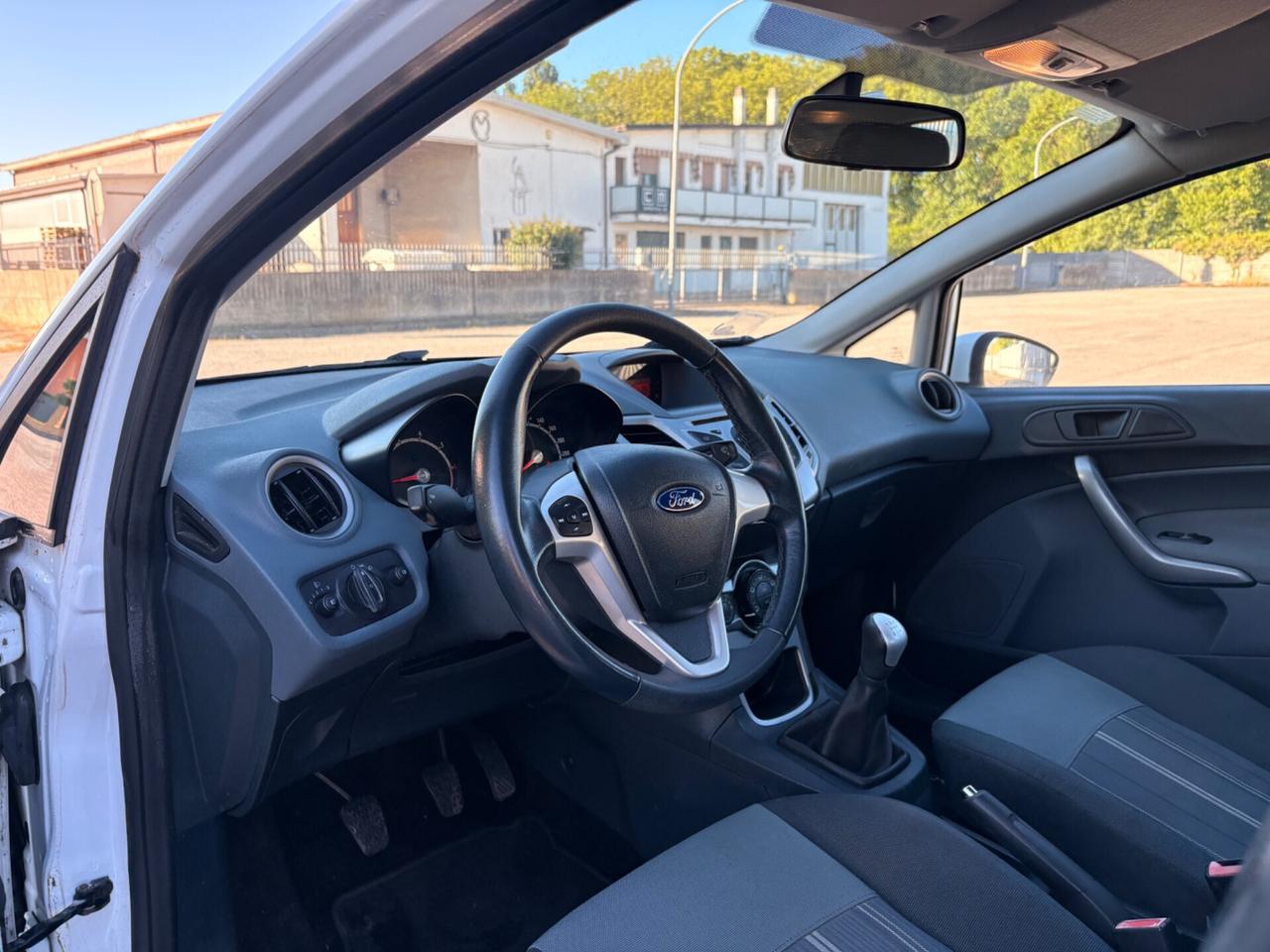 Ford Fiesta 1.4 5 porte Bz.- GPL Titanium
