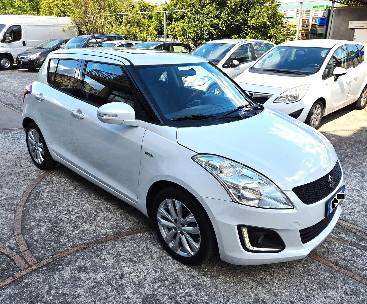 Suzuki Swift 1.3 DDiS FULL NAVI SENSORI TETTO GARANZIA