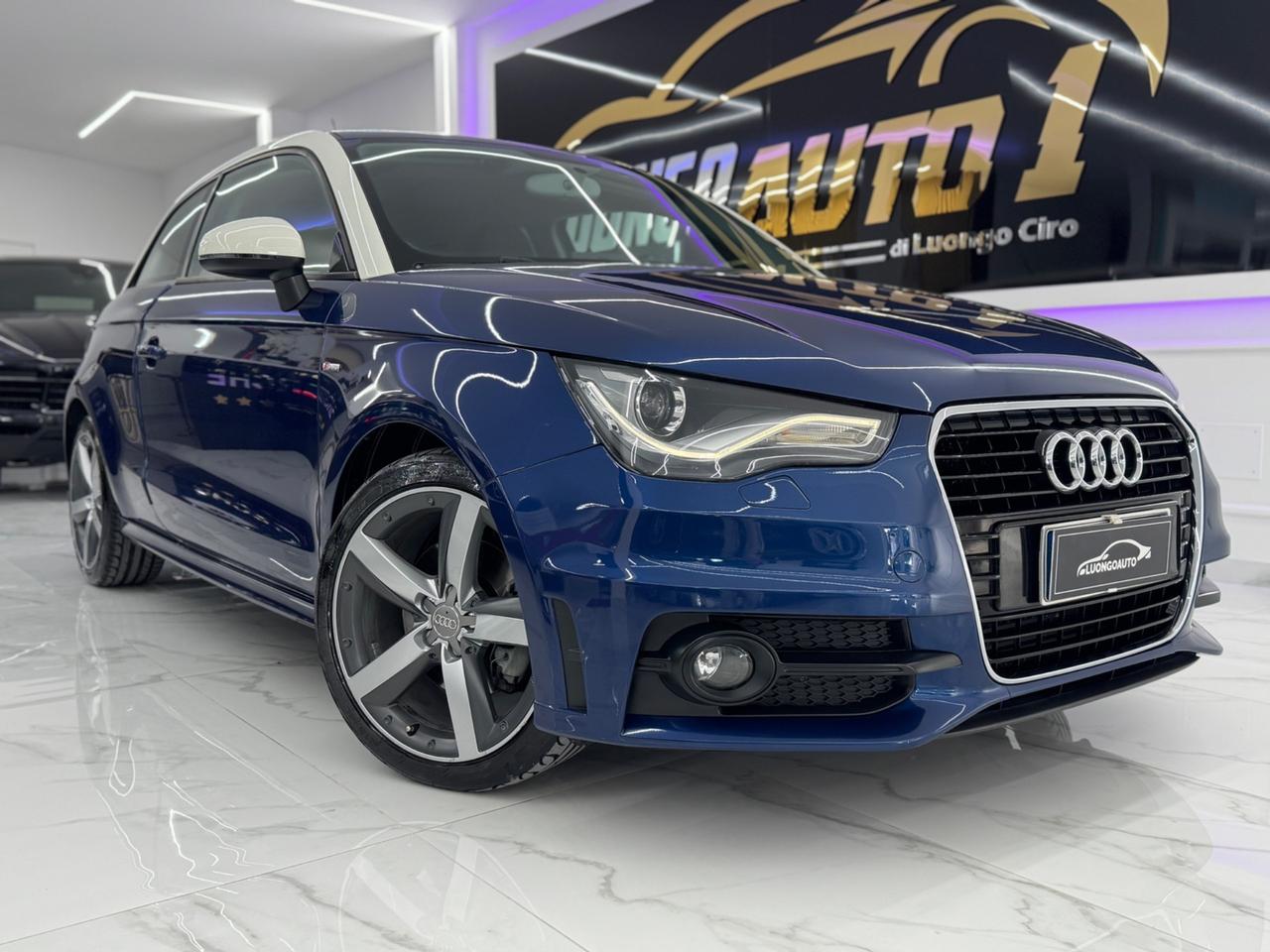 Audi A1 1.6 TDI 105 CV S-line Full Optional