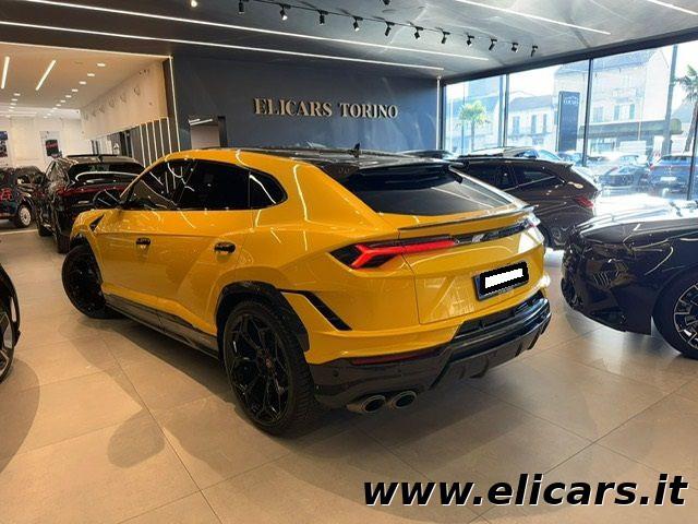 LAMBORGHINI Urus 4.0 Performante