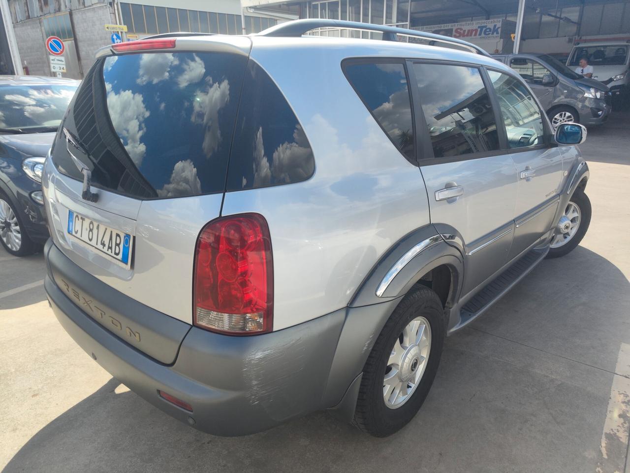 Ssangyong REXTON 2.7 XDi cat Premium 2 TOD