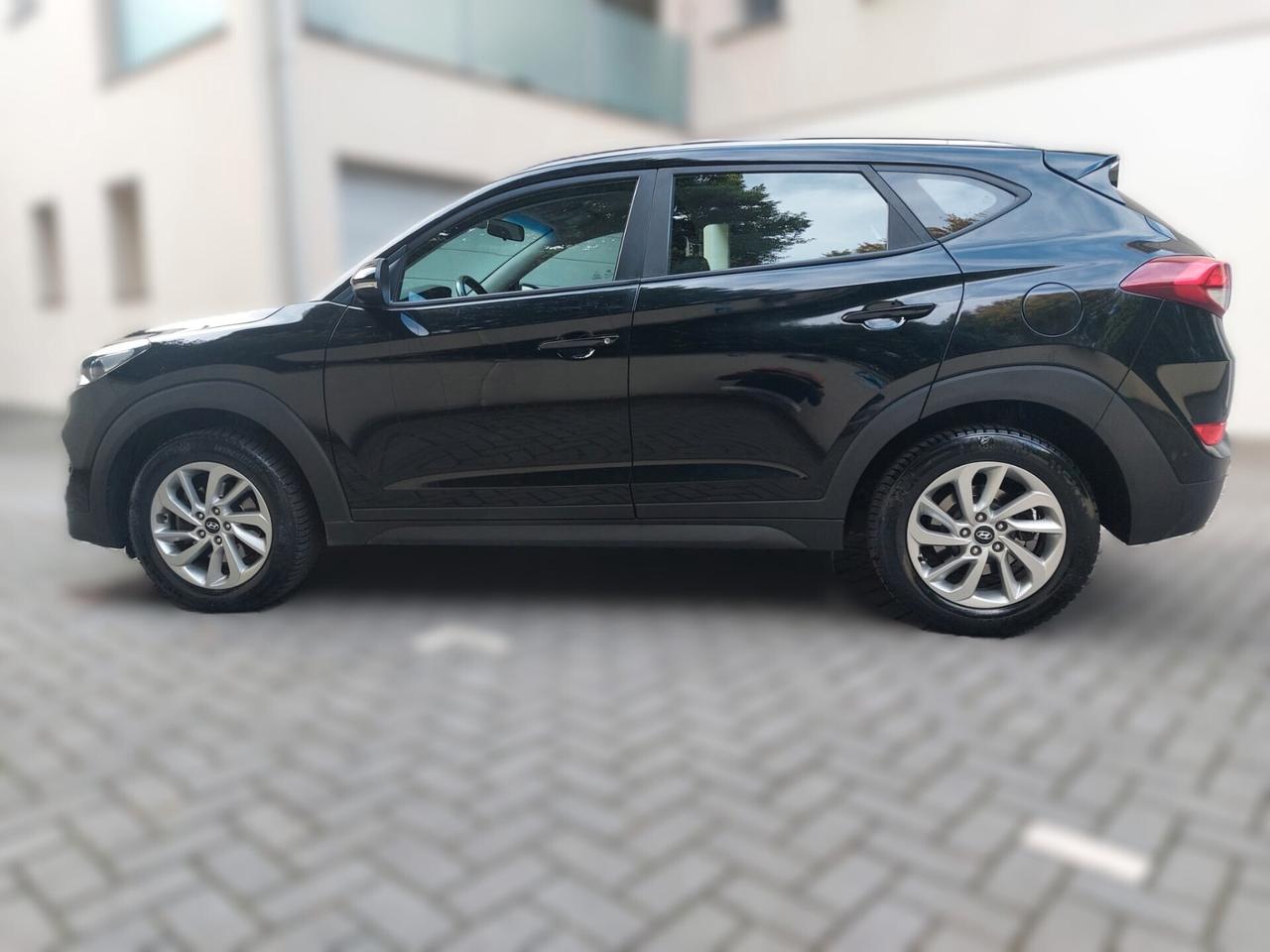 Hyundai Tucson 1.7 crdi Comfort 2wd 115cv Garanzia 12 Mesi