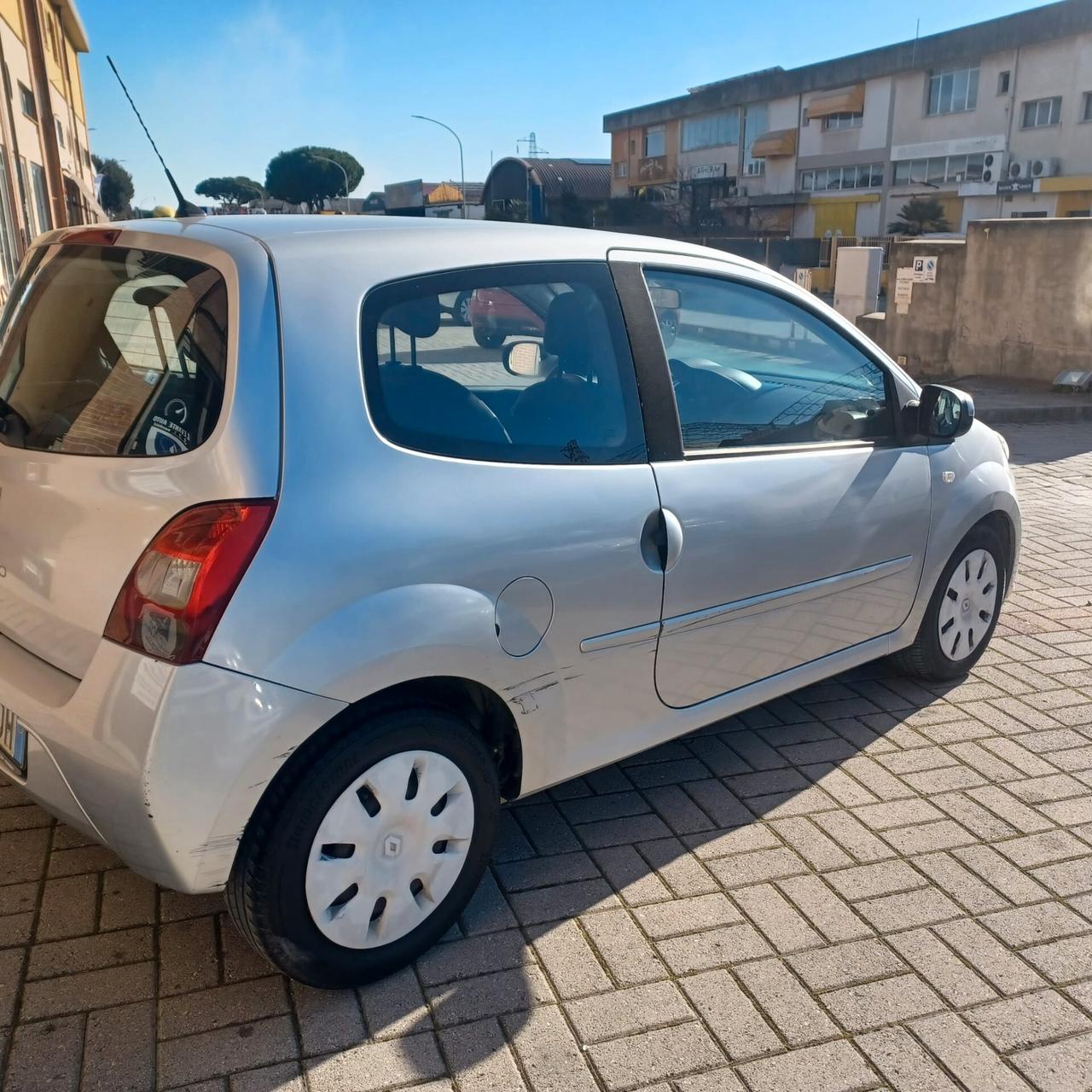144.118KM TWINGO 1.2 PER NEOPATENTATI