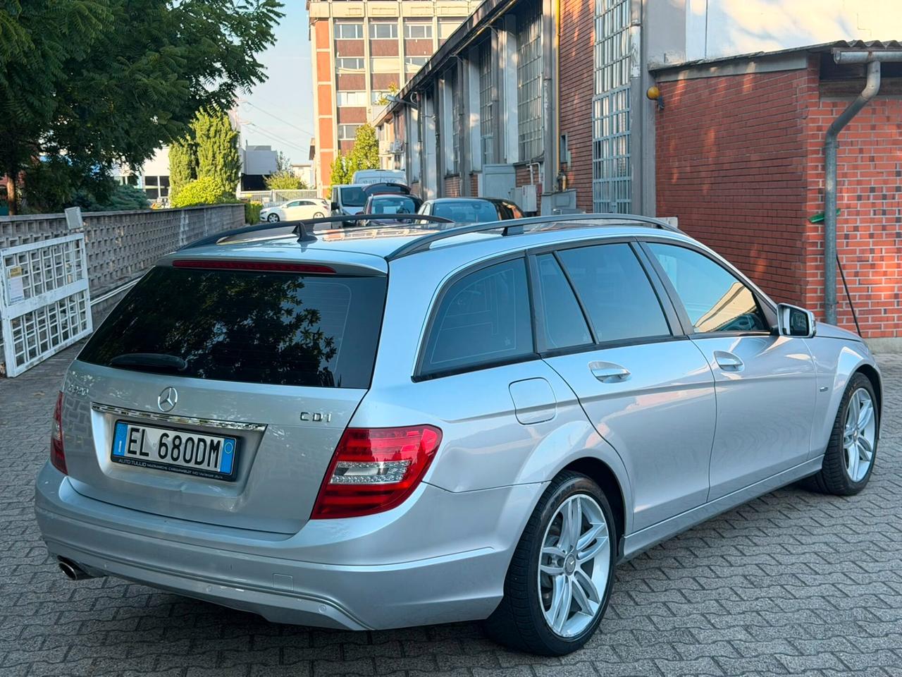 Mercedes-benz C 220 CDI BlueEFFICIENCY Avantgarde