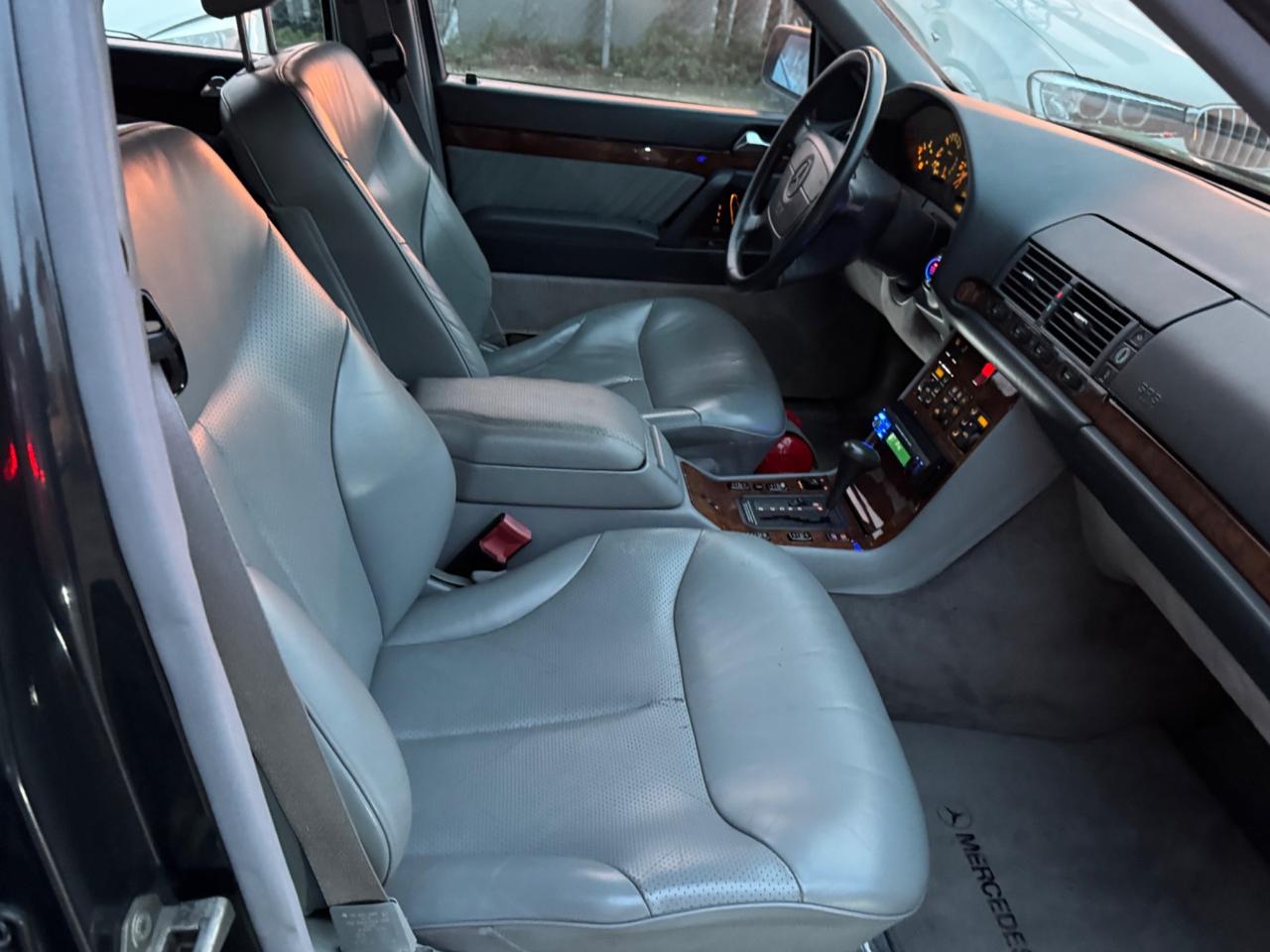 Mercedes-benz S 300 SE cat