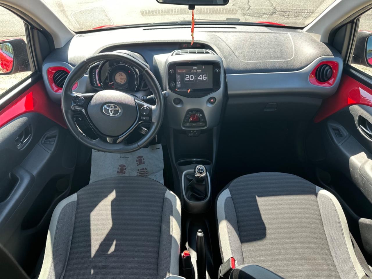 Toyota Aygo 1.0 VVT-i 72 CV 5 porte x-clusiv