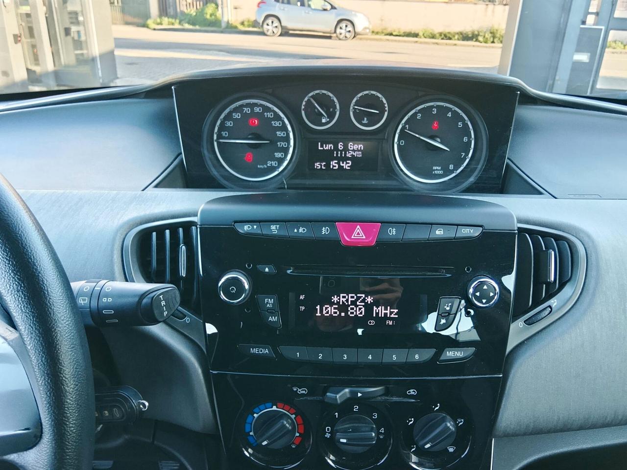 Lancia Ypsilon 1.2 EURO 6 110K KM