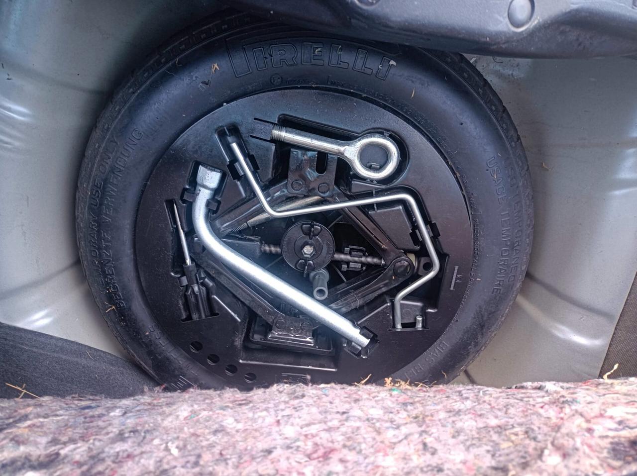 Lancia Ypsilon 1.2 Argento