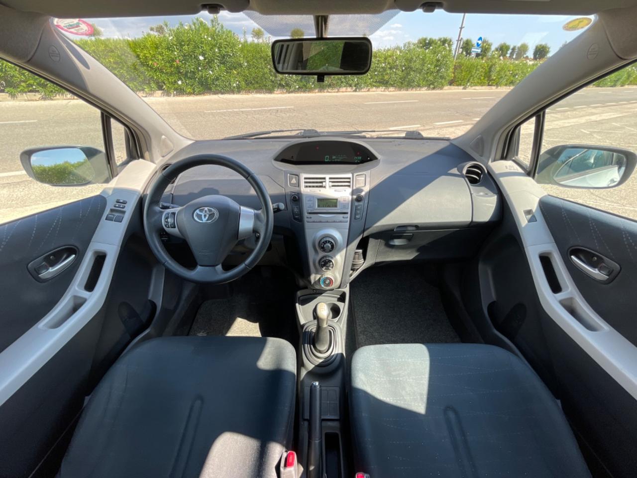 Toyota Yaris 1.4 D-4D 5 porte Sol 90 CV