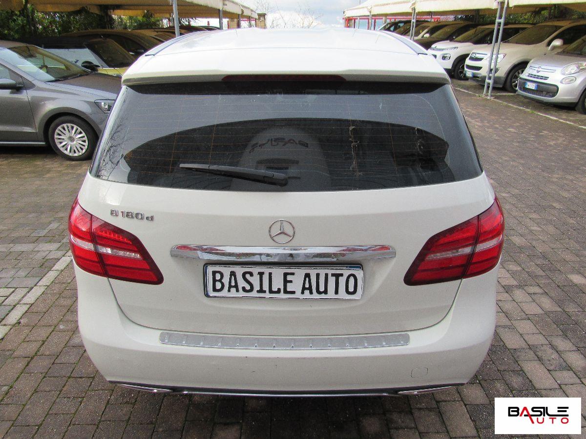MERCEDES - Classe B - B 180 d Automatic Premium