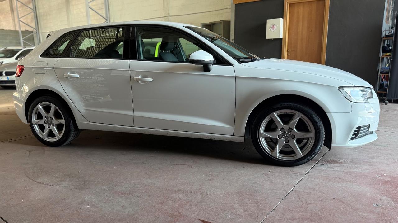Audi A3 SPB 1.6 TDI S tronic Sport