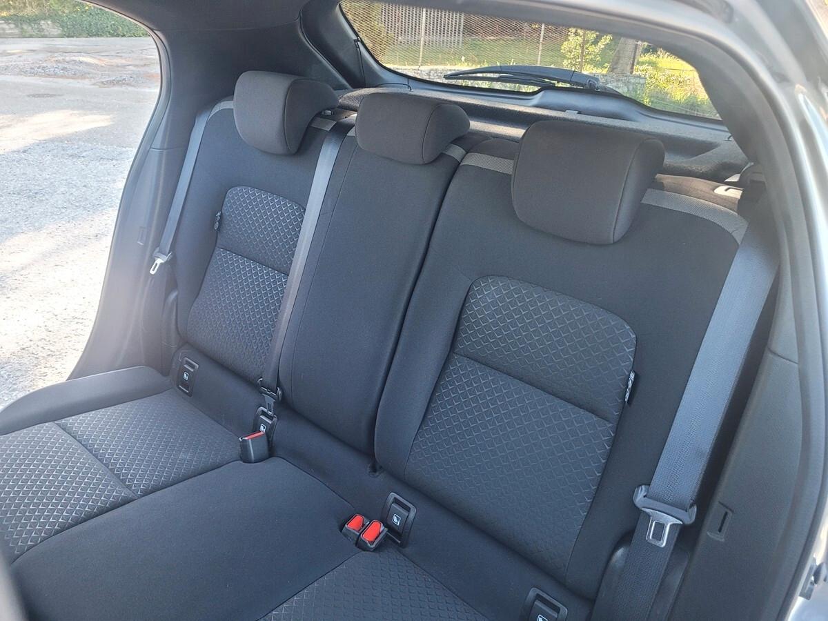 Nissan Juke 1.0 DIG-T 114 CV N-Connecta