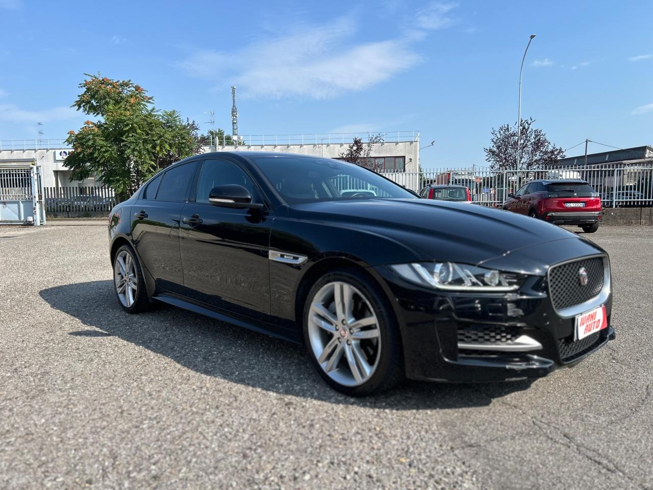 Jaguar XE 2.0 D AWD Turbo aut. R-SPORT