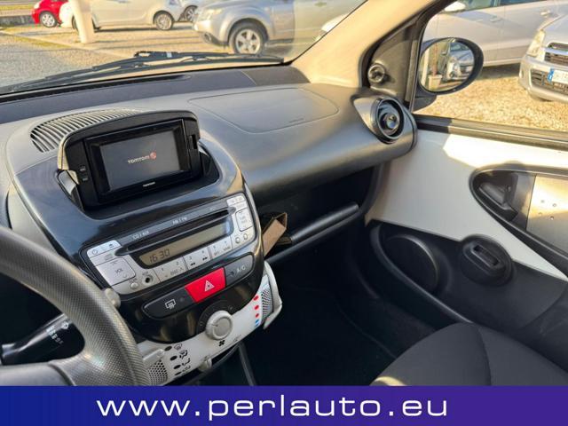 TOYOTA Aygo 1.0 12V VVT-i 5 porte Cool Soda Connect