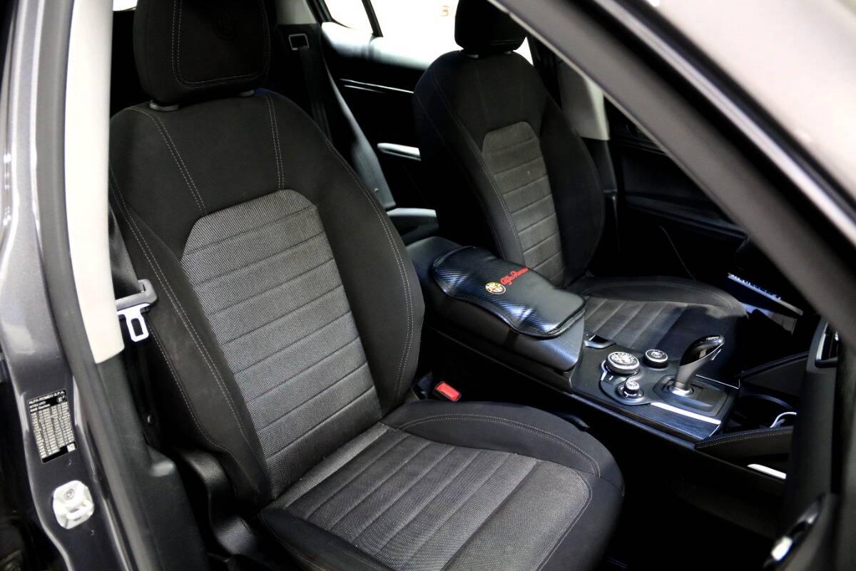 Alfa Romeo Stelvio 2.2 t Executive Q4 180cv auto