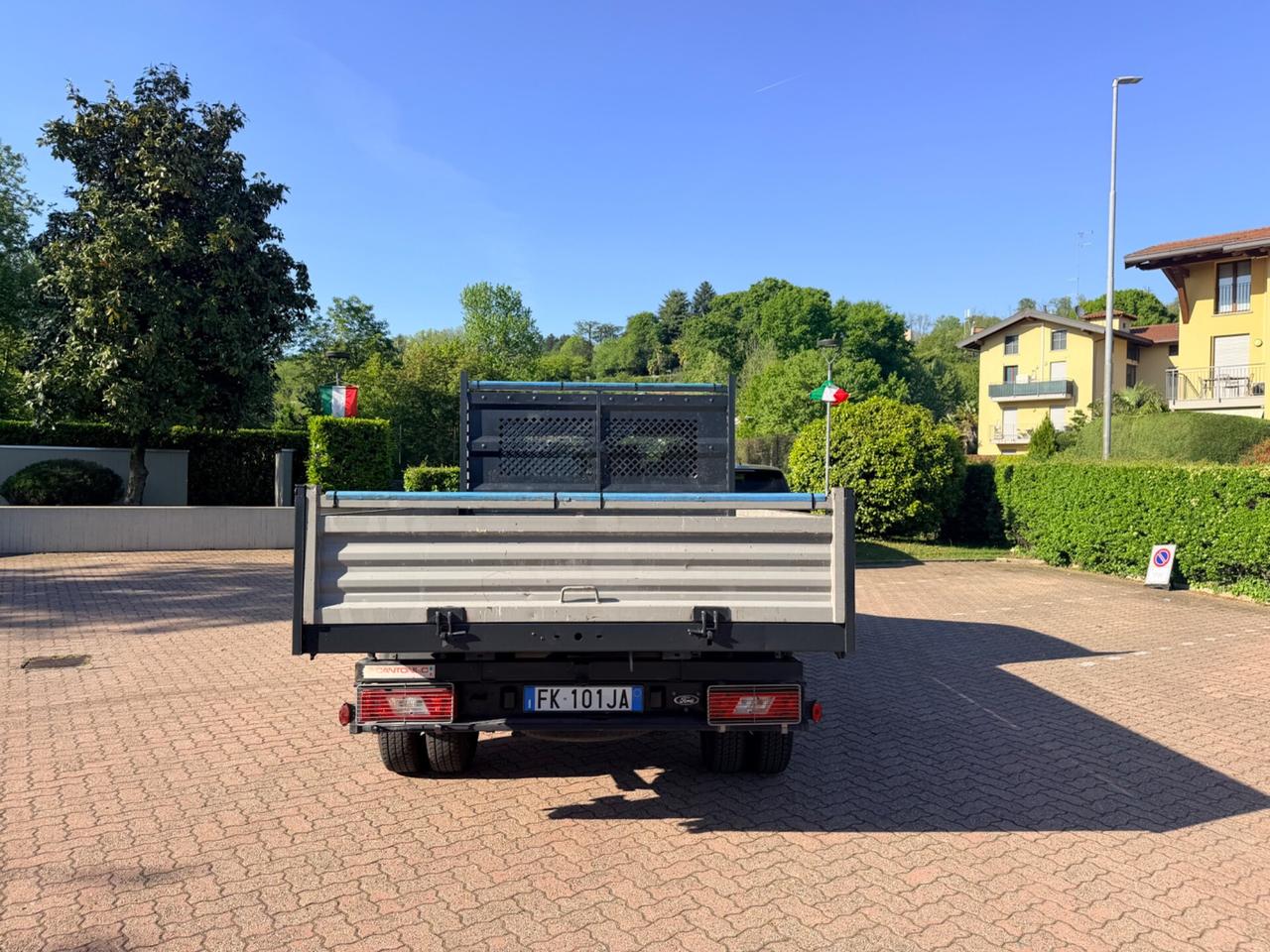 Ford transit 7 posti tibaltabile