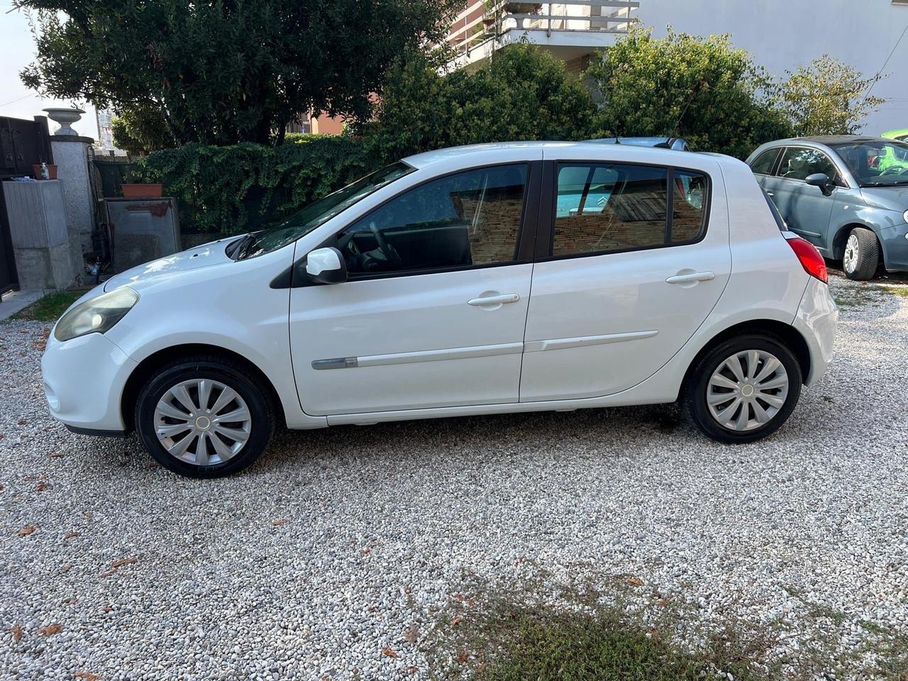 Renault Clio 1.2 16V 5 porte GPL Dynamique