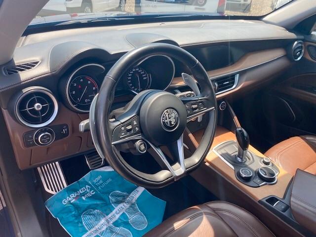 Alfa Romeo Stelvio 2.2 Turbodiesel 210 CV AT8 Q4 Super