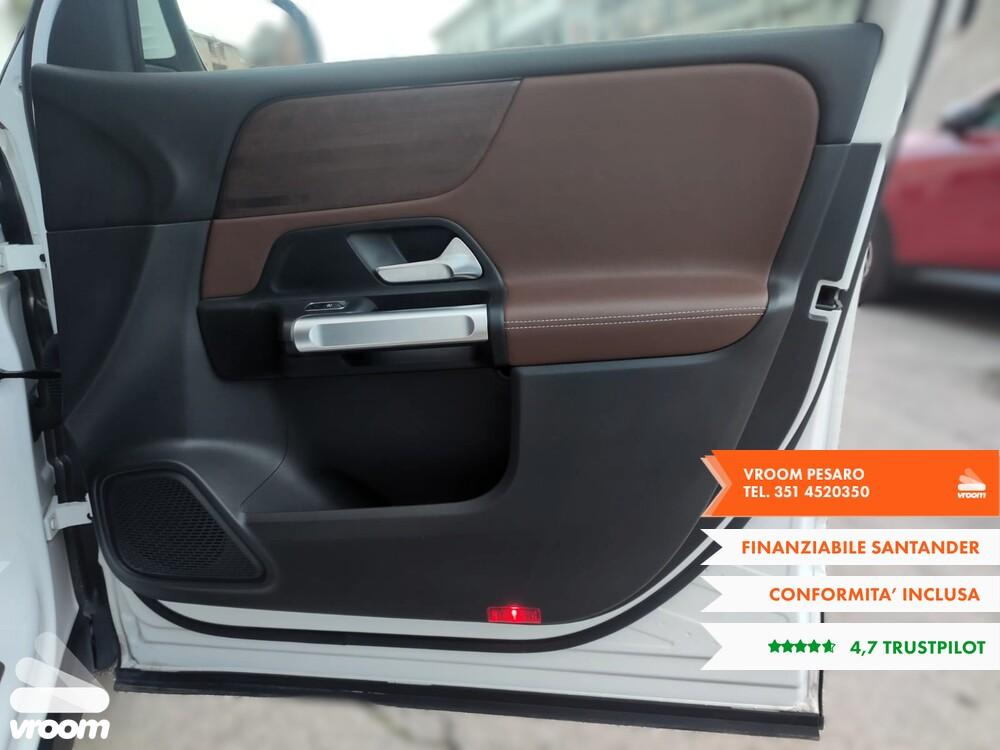 MERCEDES GLB (X247) GLB 180 d Automati...