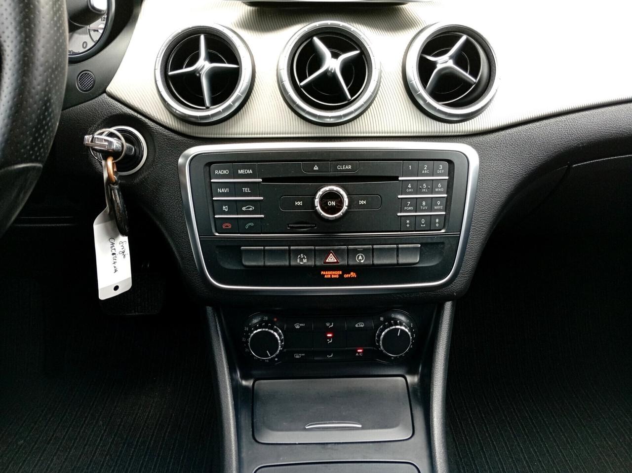 Mercedes-benz CLA 200 d S.W. Automatic SPORT RETROCAMERA