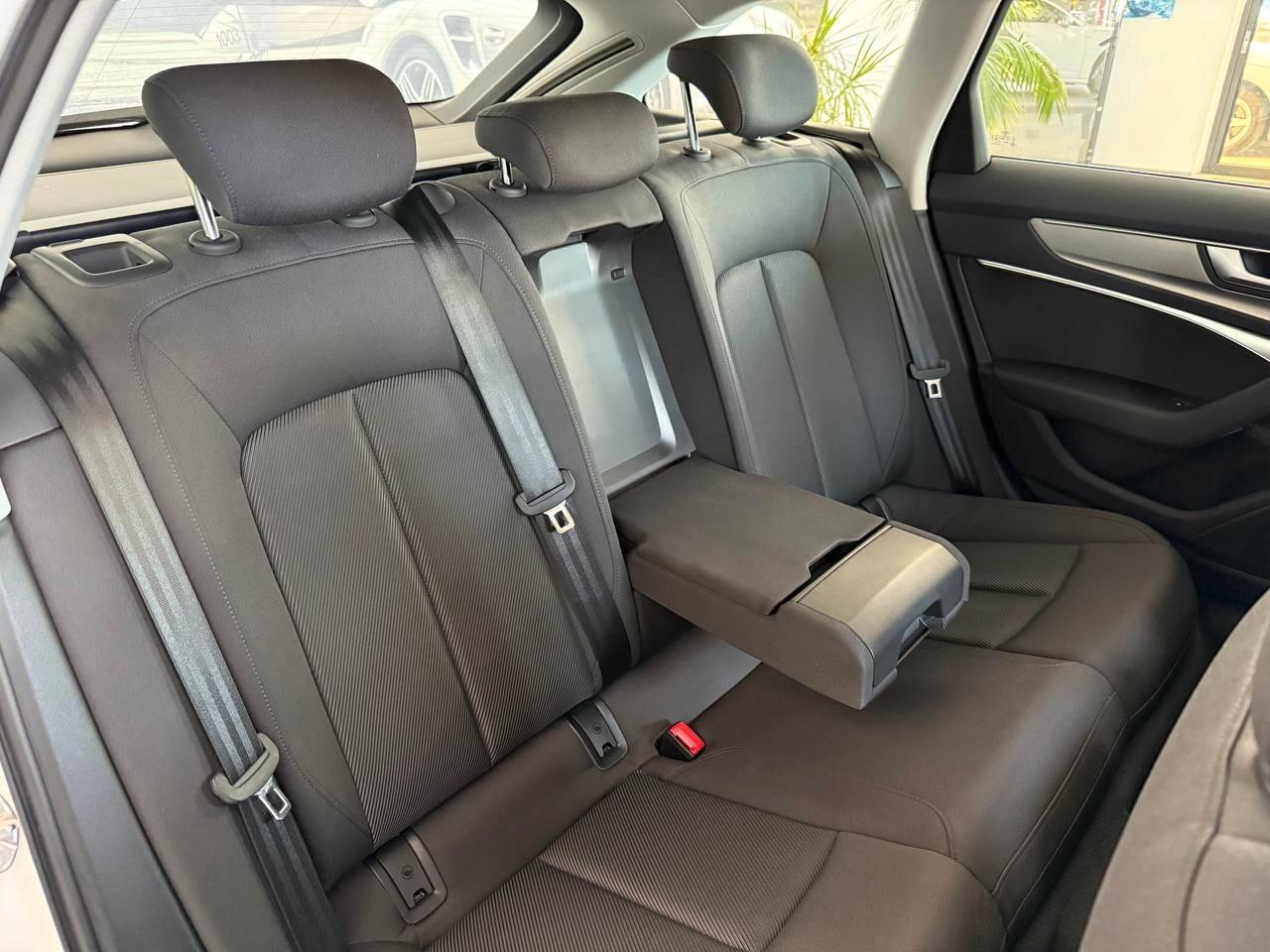 Audi A6 Avant 40 2.0 TDI MHEV quattro ultra S-tronic Mod. S-line
