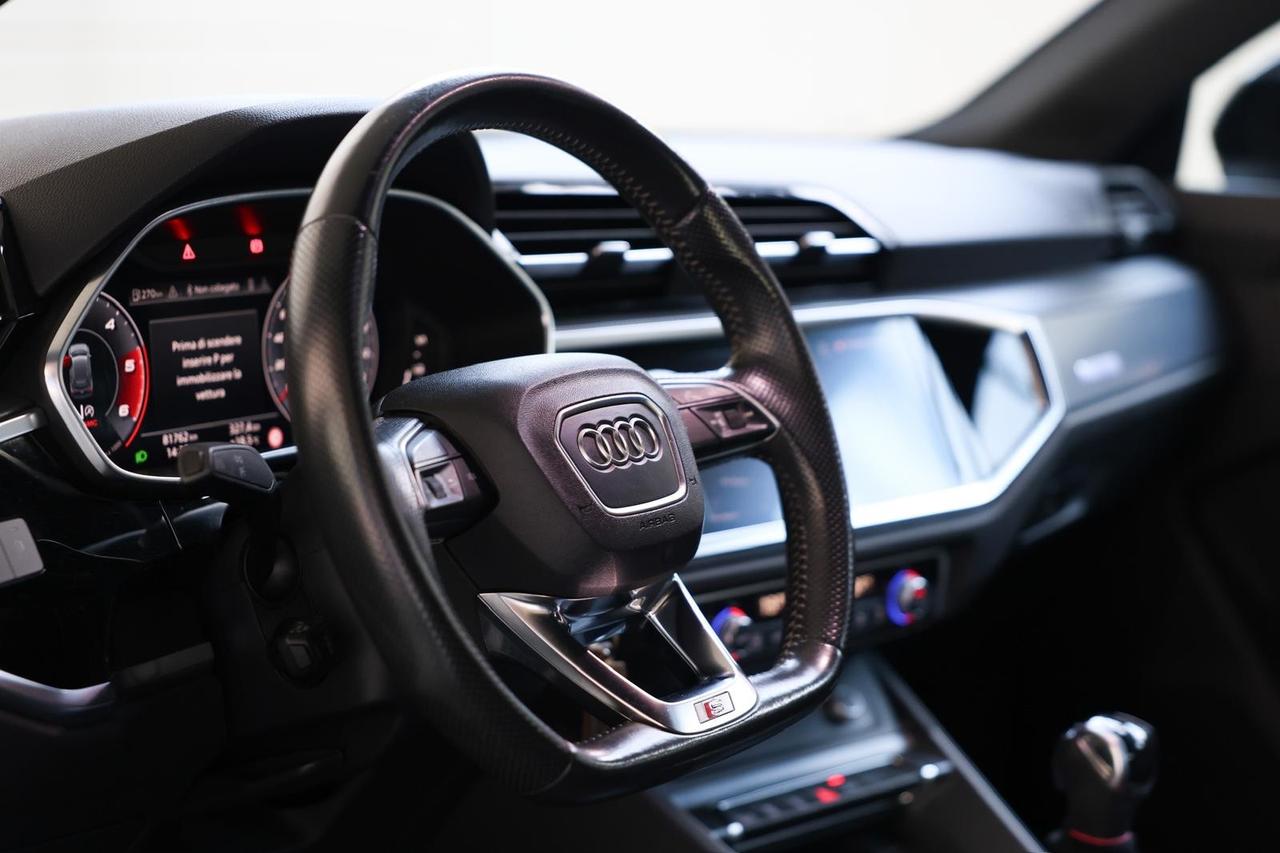 Audi Q3 2.0 TDI 150 CV S line Edition
