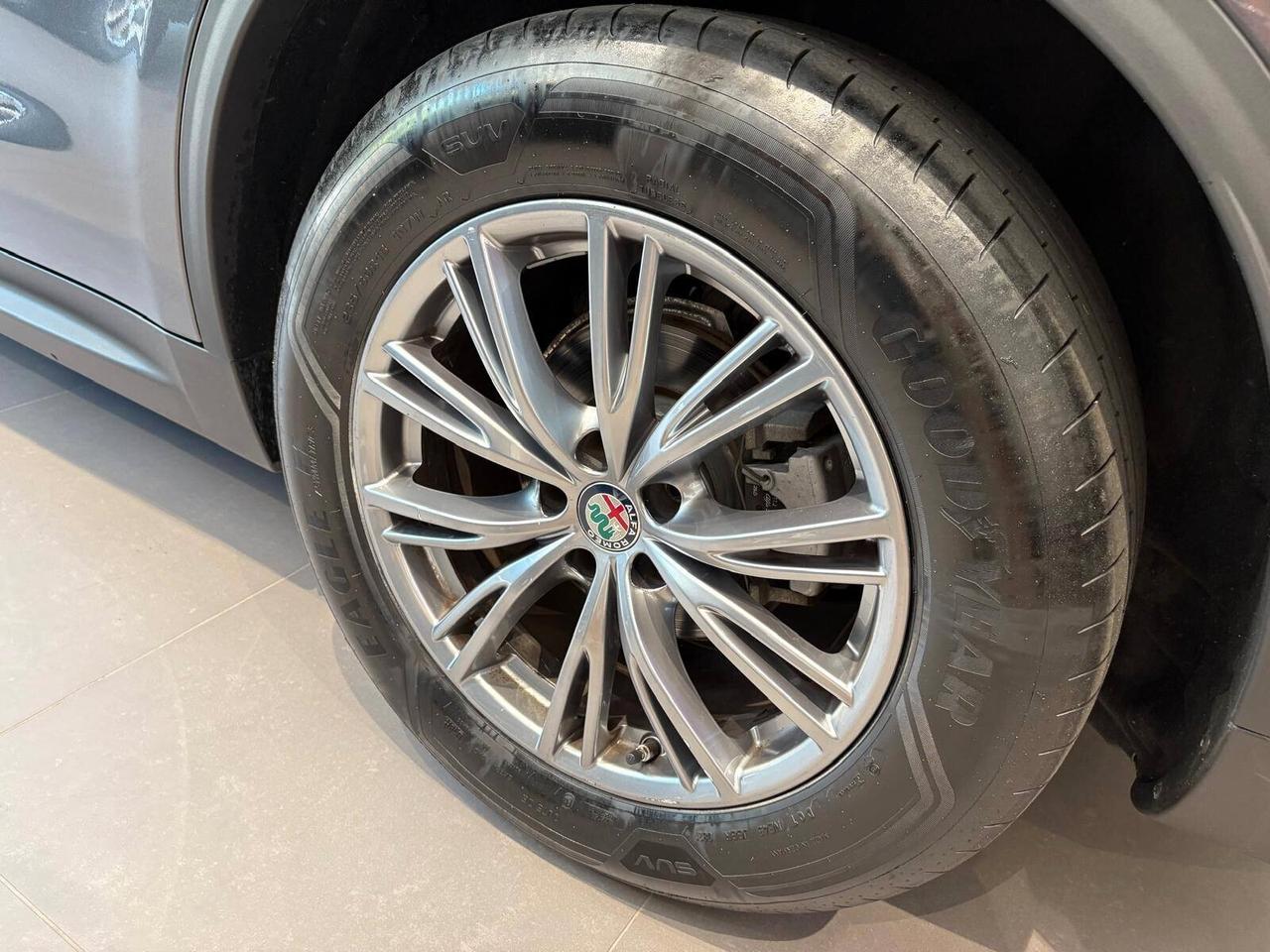 Alfa Romeo Stelvio 2.2 AT8 RWD Business 160cv - 2021