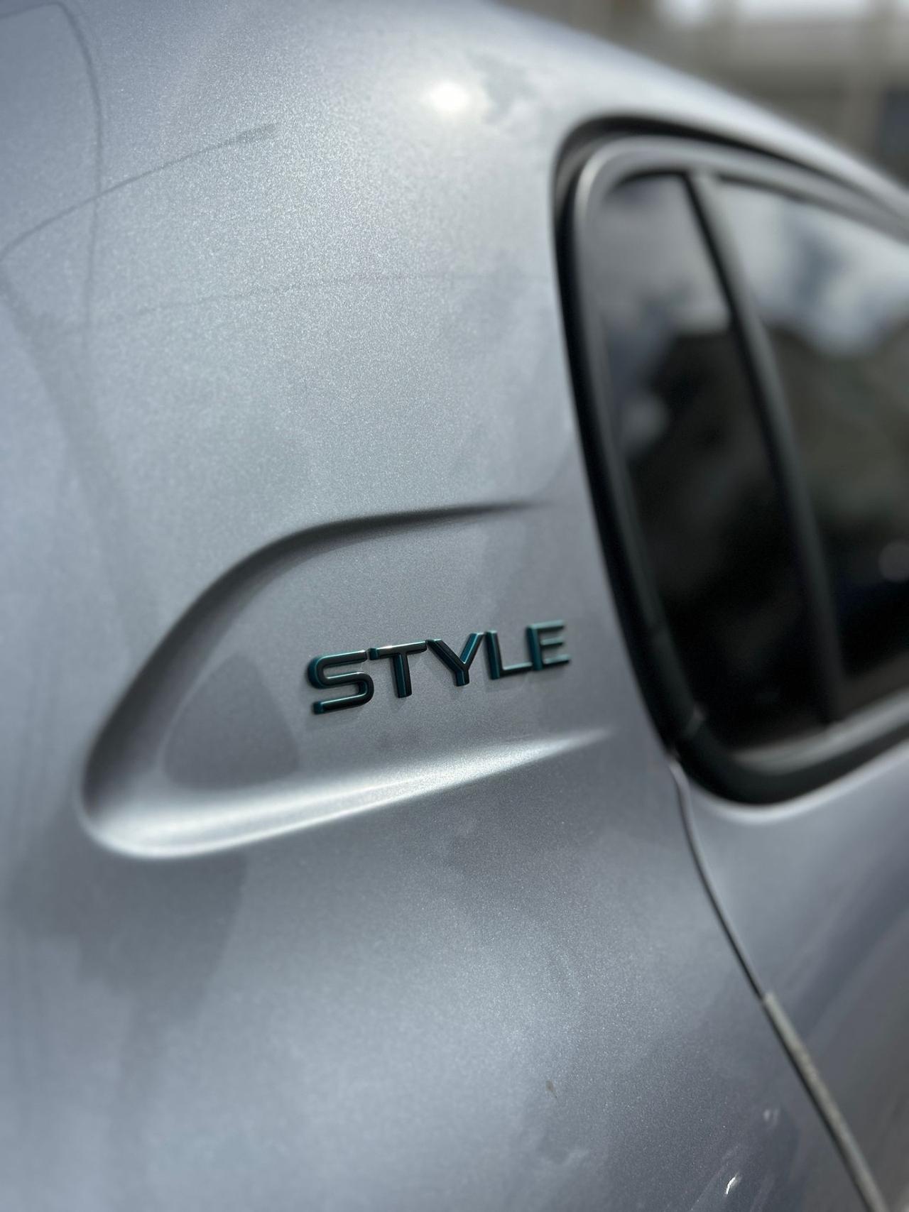 Peugeot 208 Mod.Style -2021 16"/LED