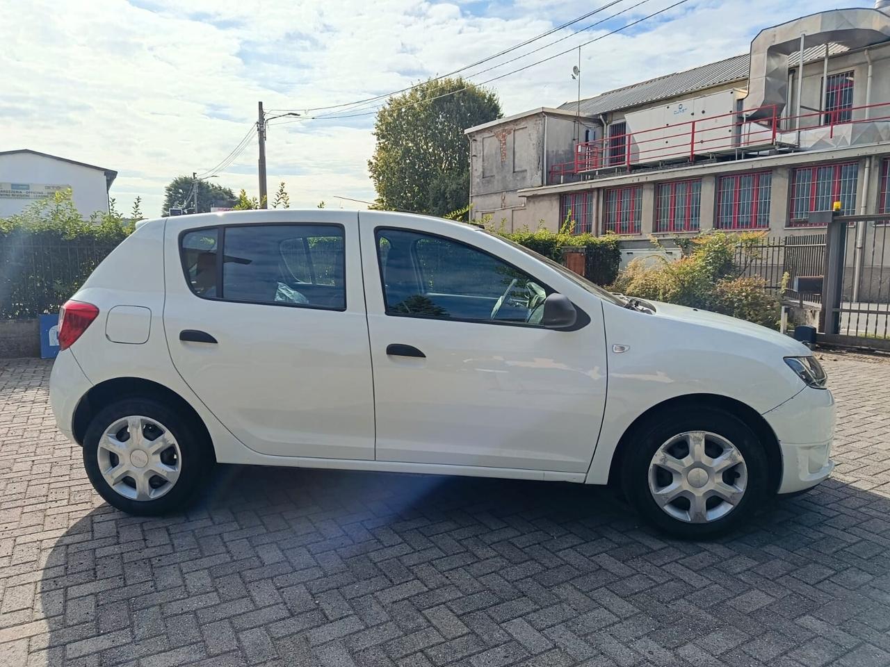 Dacia Sandero 1.2 75CV