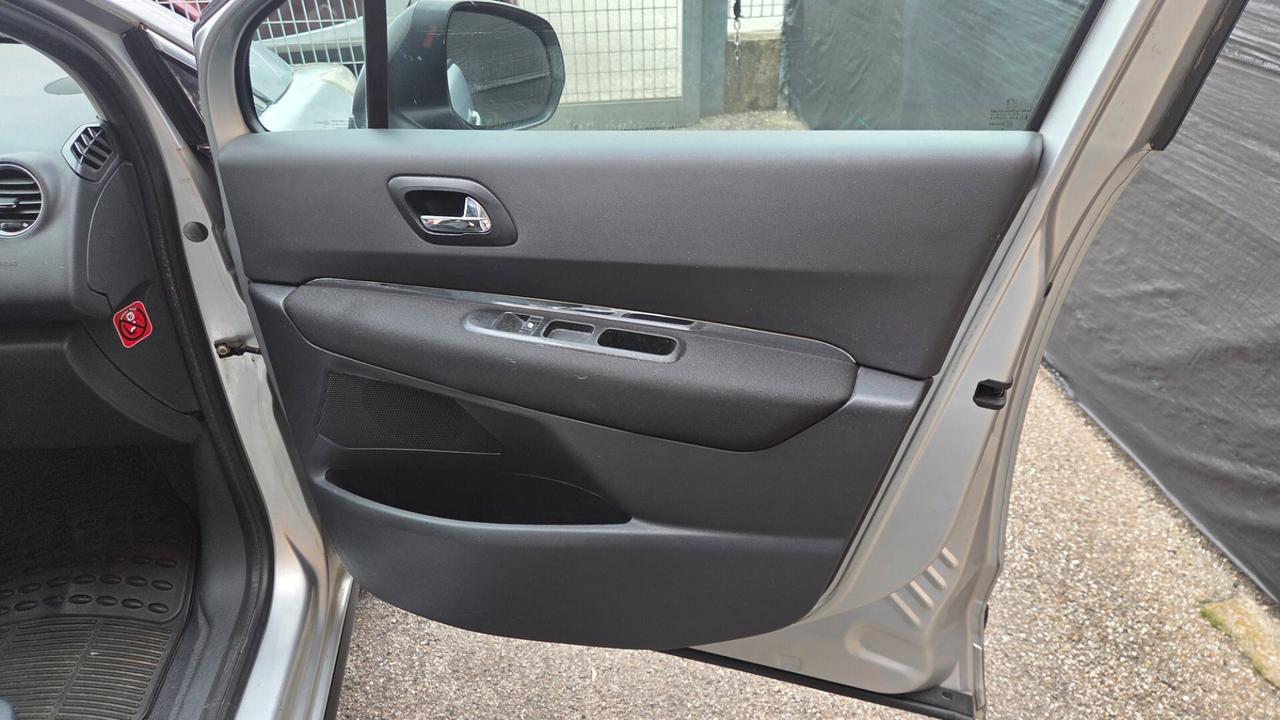 Peugeot 3008 1.6 VTi 120CV Premium unico proprietario