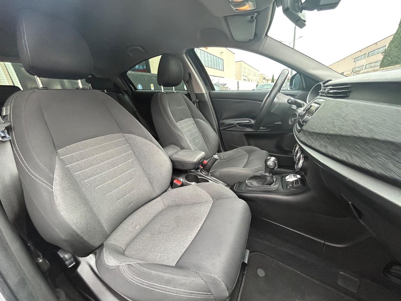 Alfa Romeo Giulietta 1.6 JTDm TCT 120 CV Business