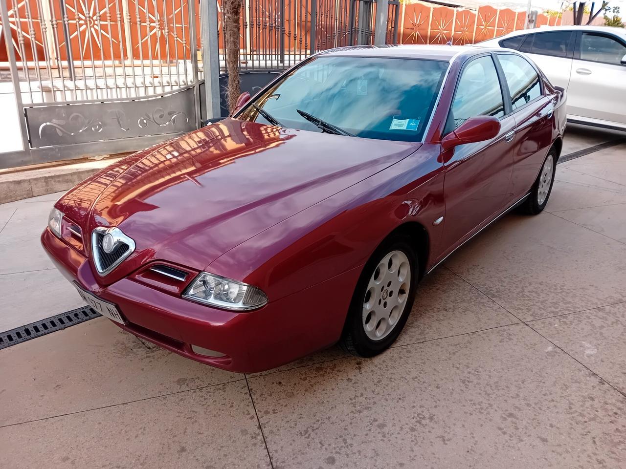 Alfa Romeo 166 2.4 JTD cat Distinctive