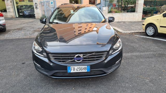 VOLVO V60 D2 1.6 Powershift Kinetic