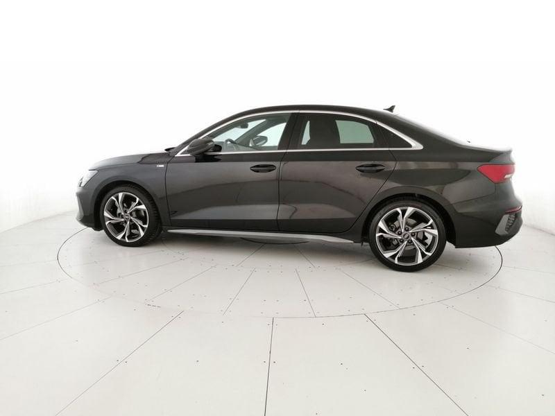 Audi A3 Sedan 35 2.0 tdi S line edition s-tronic