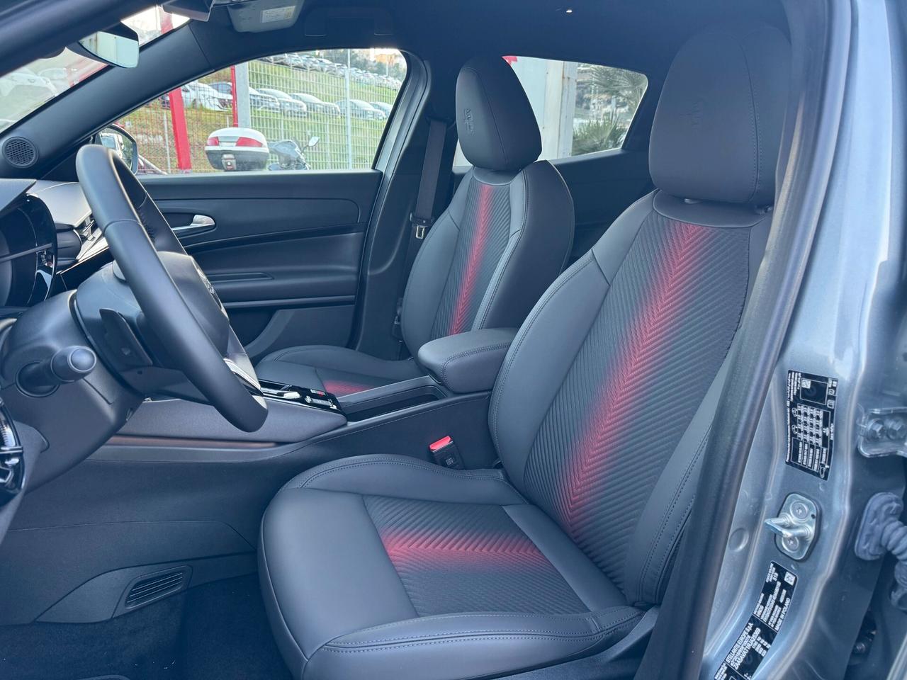 Alfa Romeo Junior 1.2cc Hybrid 145cv eDCT6 Speciale