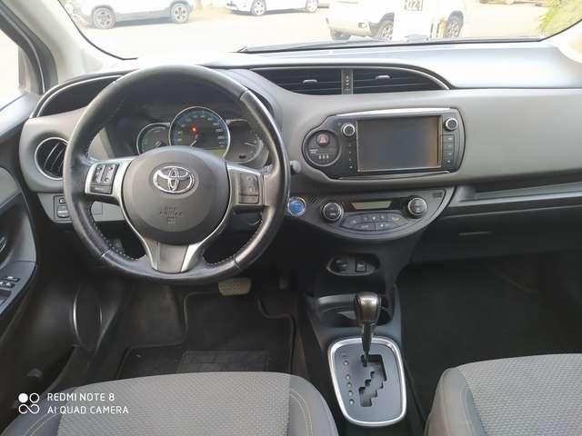 Toyota Yaris Yaris III 2015 5p 1.5h Active