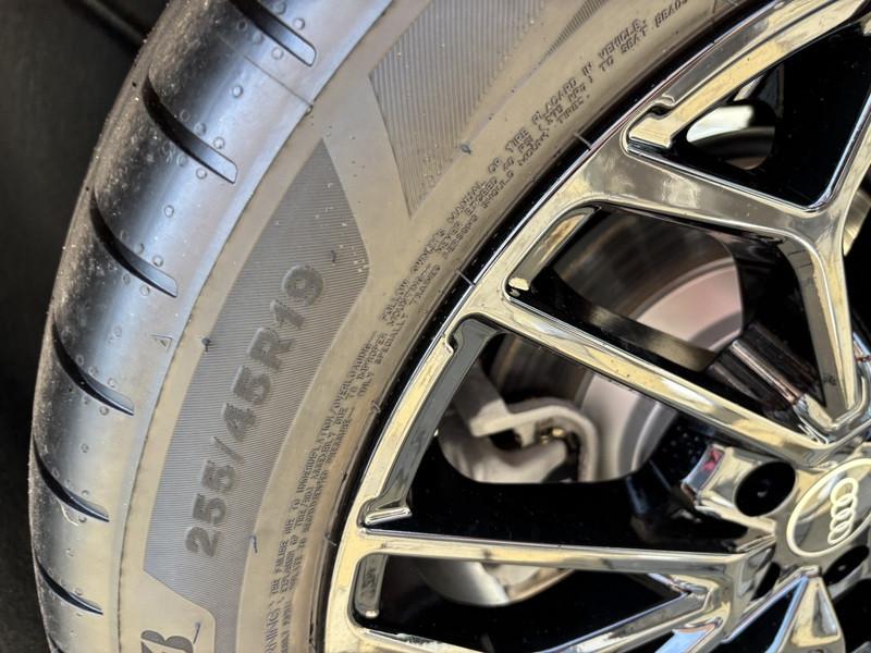 Audi Q3 1.5 tfsi mhev S line edition 150cv s-tronic FULL LED-TETTO-19"