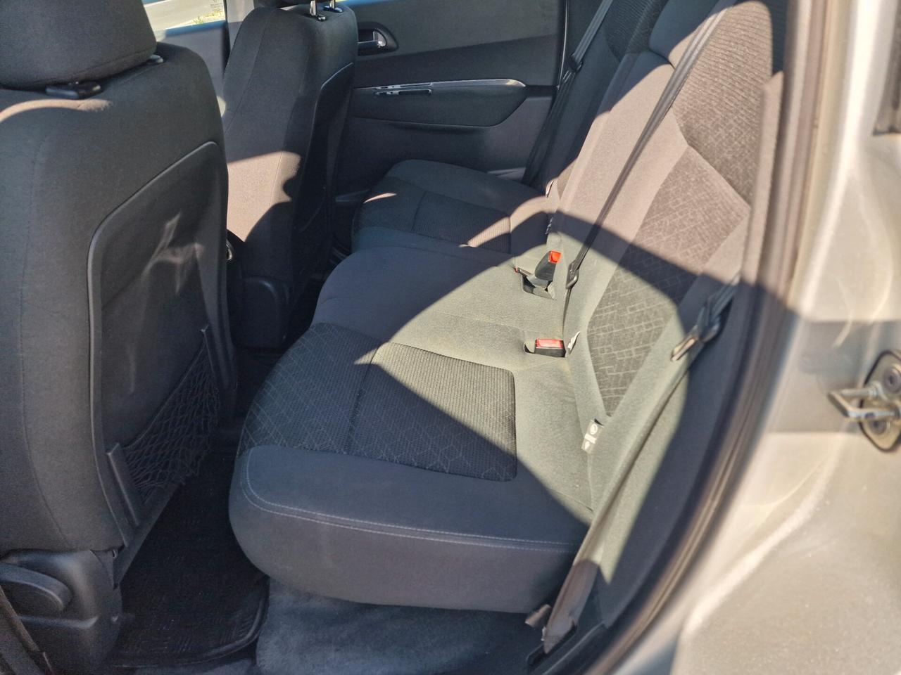 Peugeot 3008 1.6 HDi 115CV Active