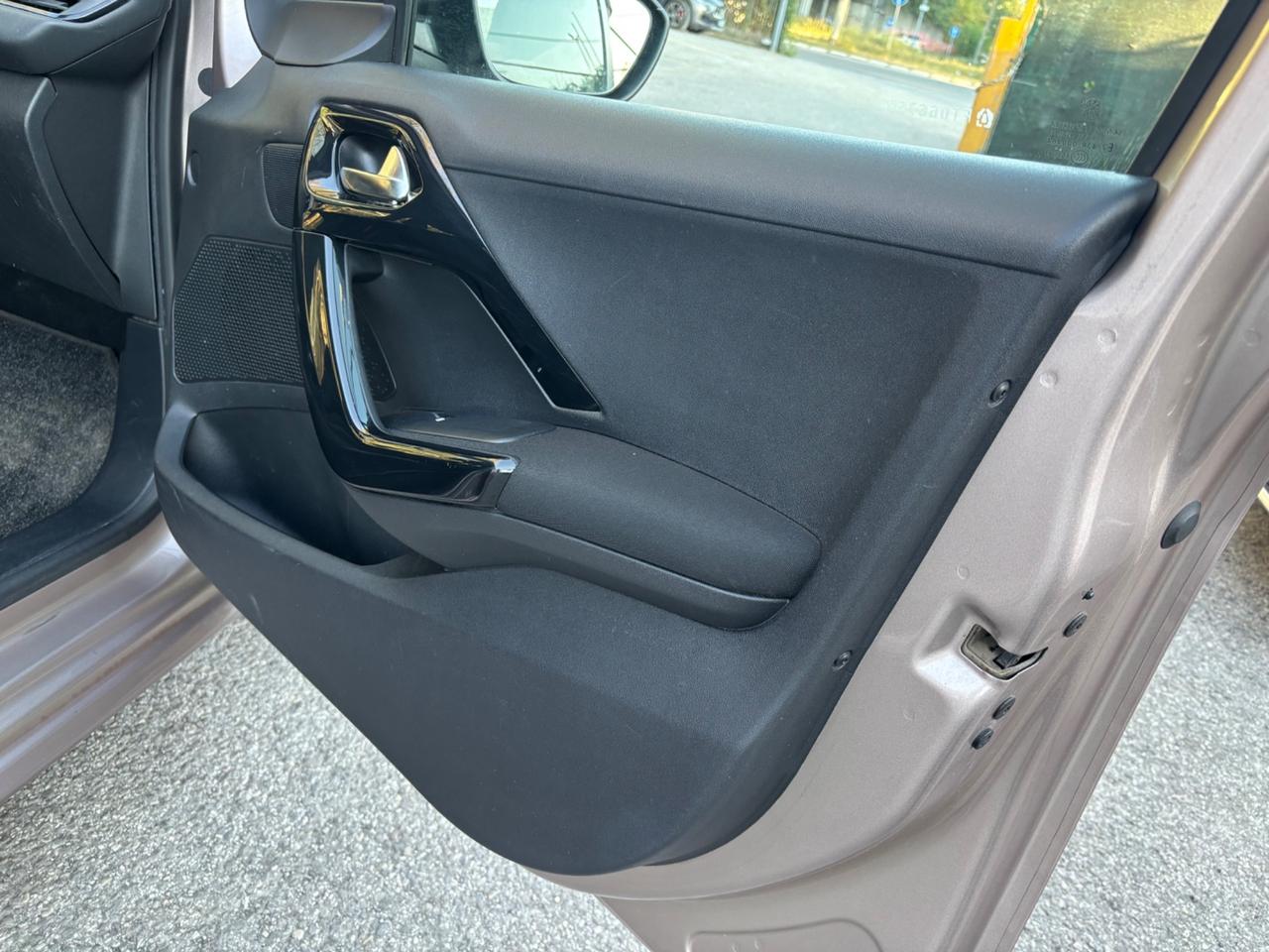 Peugeot 208 1.4 5p. GPL OK NEOPATENTATI