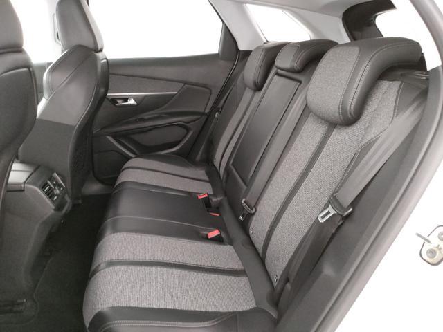 PEUGEOT 3008 BlueHDi 120 S&S Allure