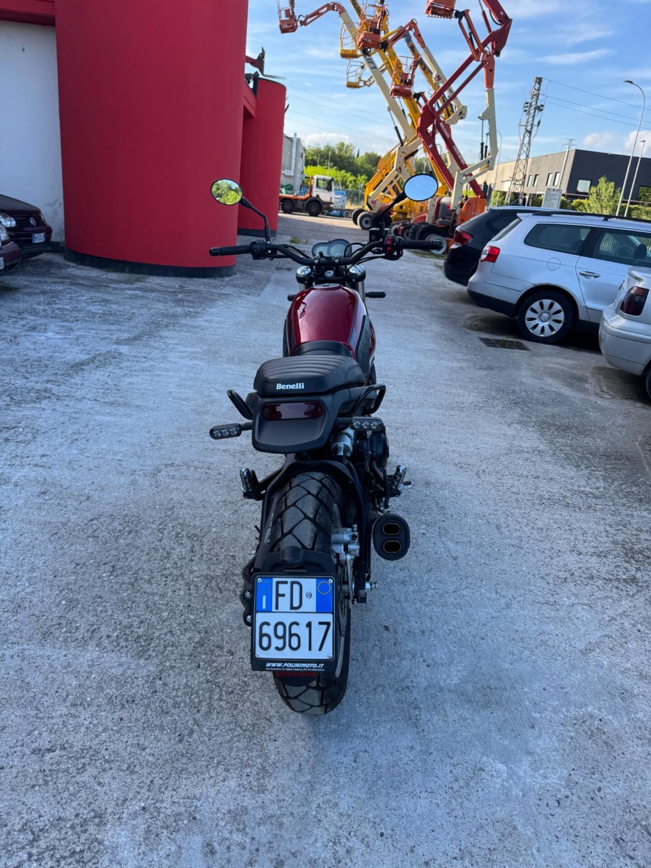 Benelli Leoncino 500 TRAIL