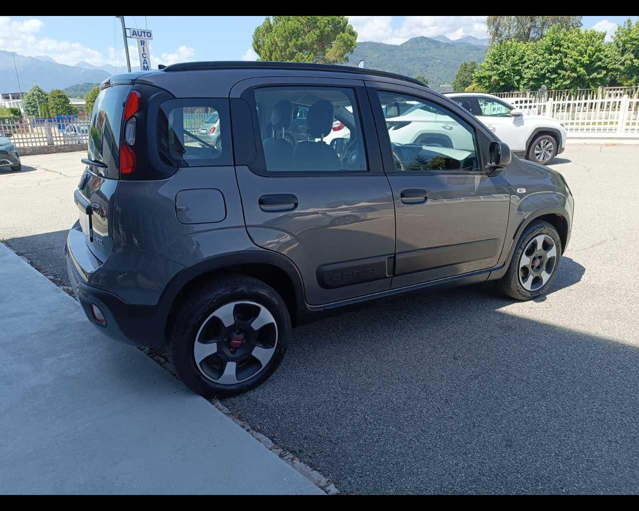 FIAT Panda 1.0 firefly hybrid City Cross