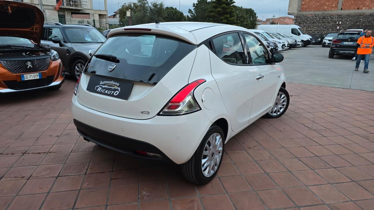 Lancia Ypsilon 1.3 MJT 16V 95 CV 5 porte S&S Gold