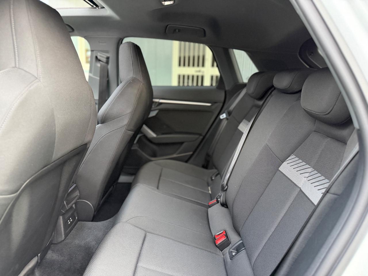 Audi A3 SPB 35 TDI S tronic line edition Tetto Nuova